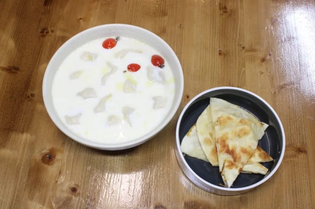Milk Tea with Dumplings