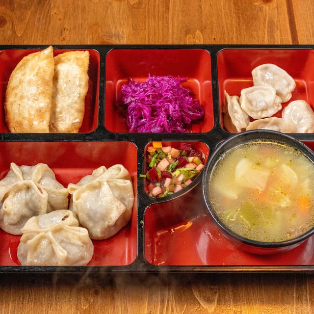 Arag Combo (Dumplings).