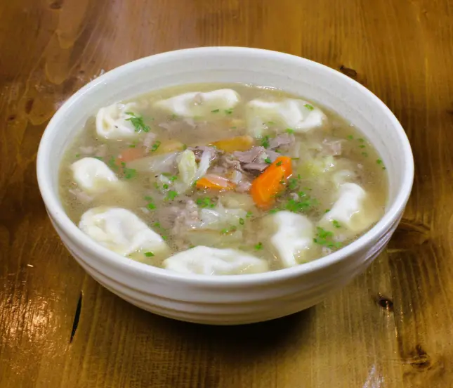 Банштай ногоотой шөл / Dumpling Vegetable Soup